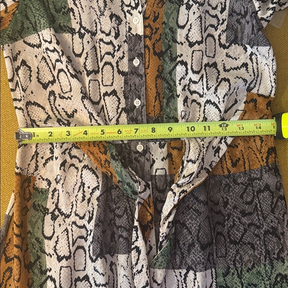 Great fall colored, snake print button down shirt dress with front tie! - Picture 9 of 9